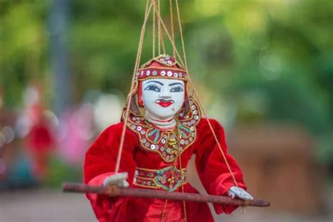 Boneka Tradisional Myanmar